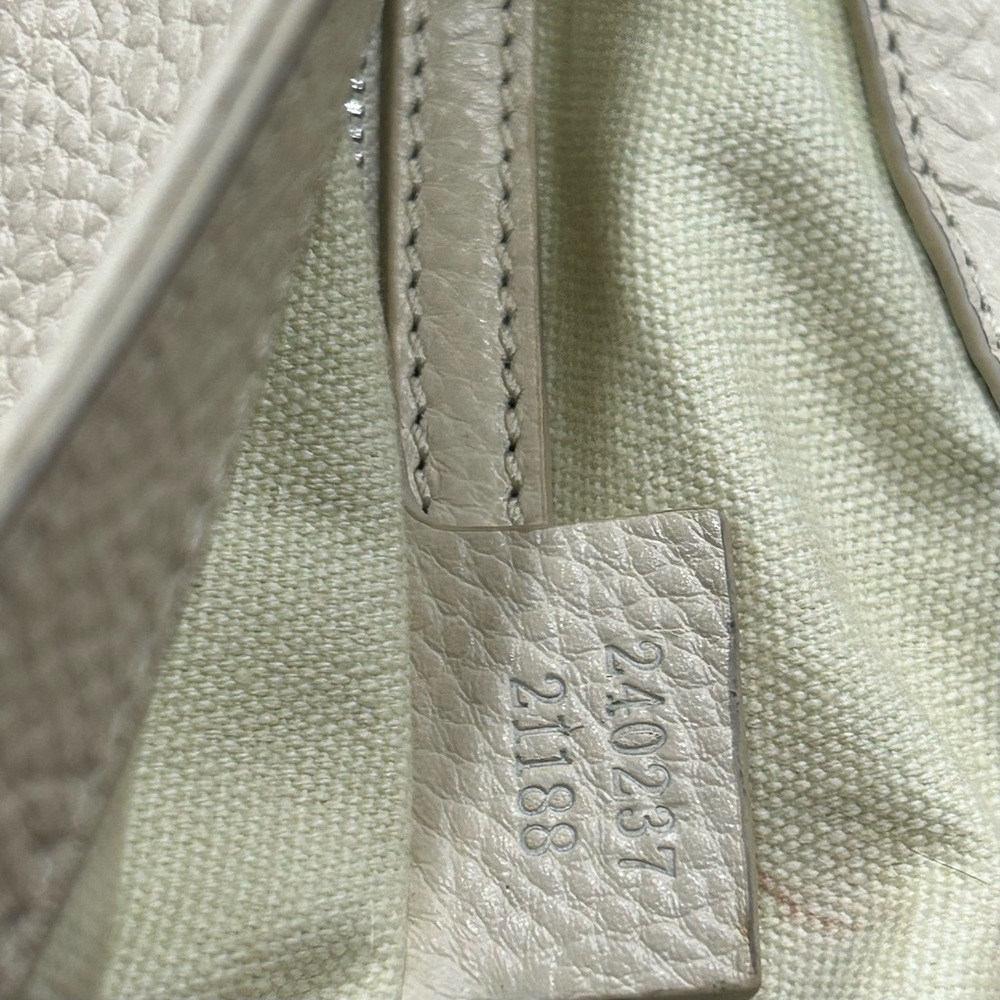 Gucci Authentic Off White Calfskin Leather Convertible Bag - Picture 13 of 15